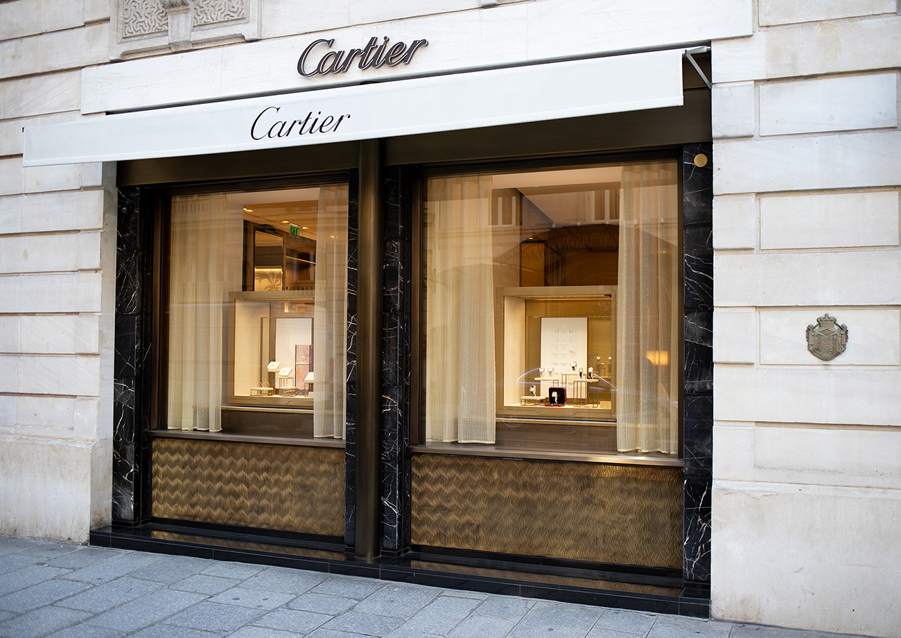 Cartier studio design Maud Vantours art direction DA paper art Paris