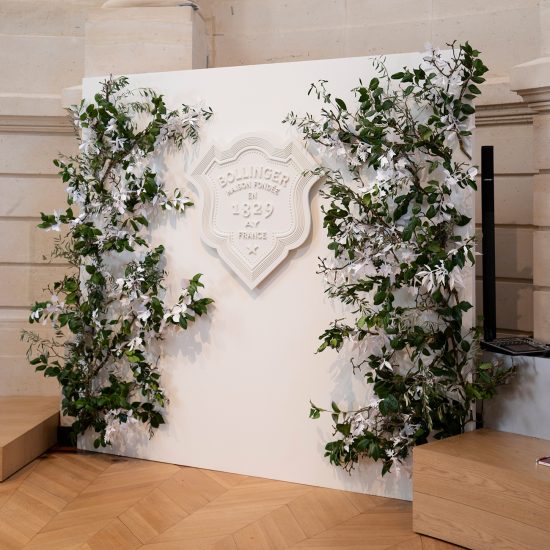 Champagne Bollinger studio design Maud Vantours scenography paper art Fleurs papier Paris